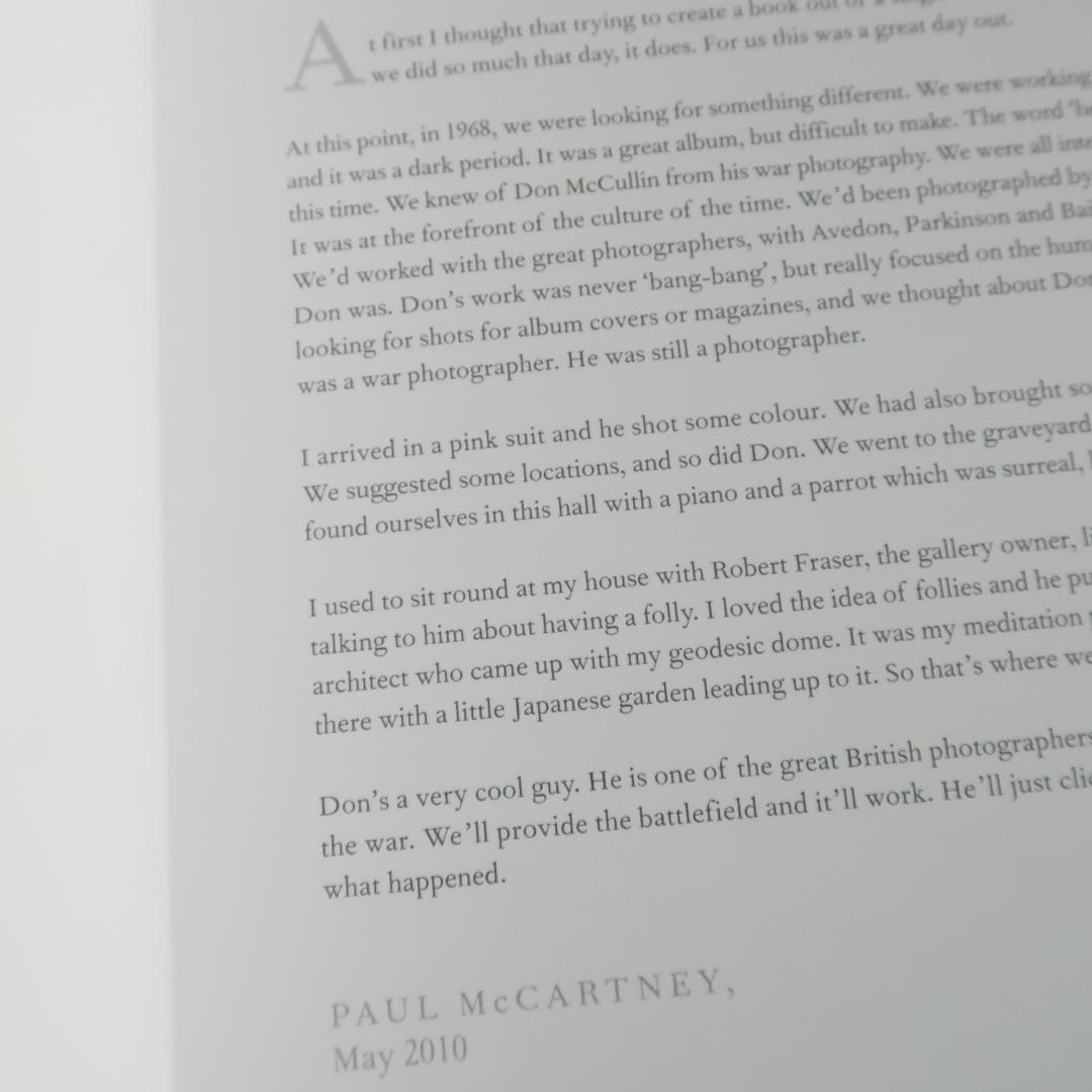 セール！ 希少洋書『ビートルズのある一日』ドン・マッカリン　ビートルズ写真集