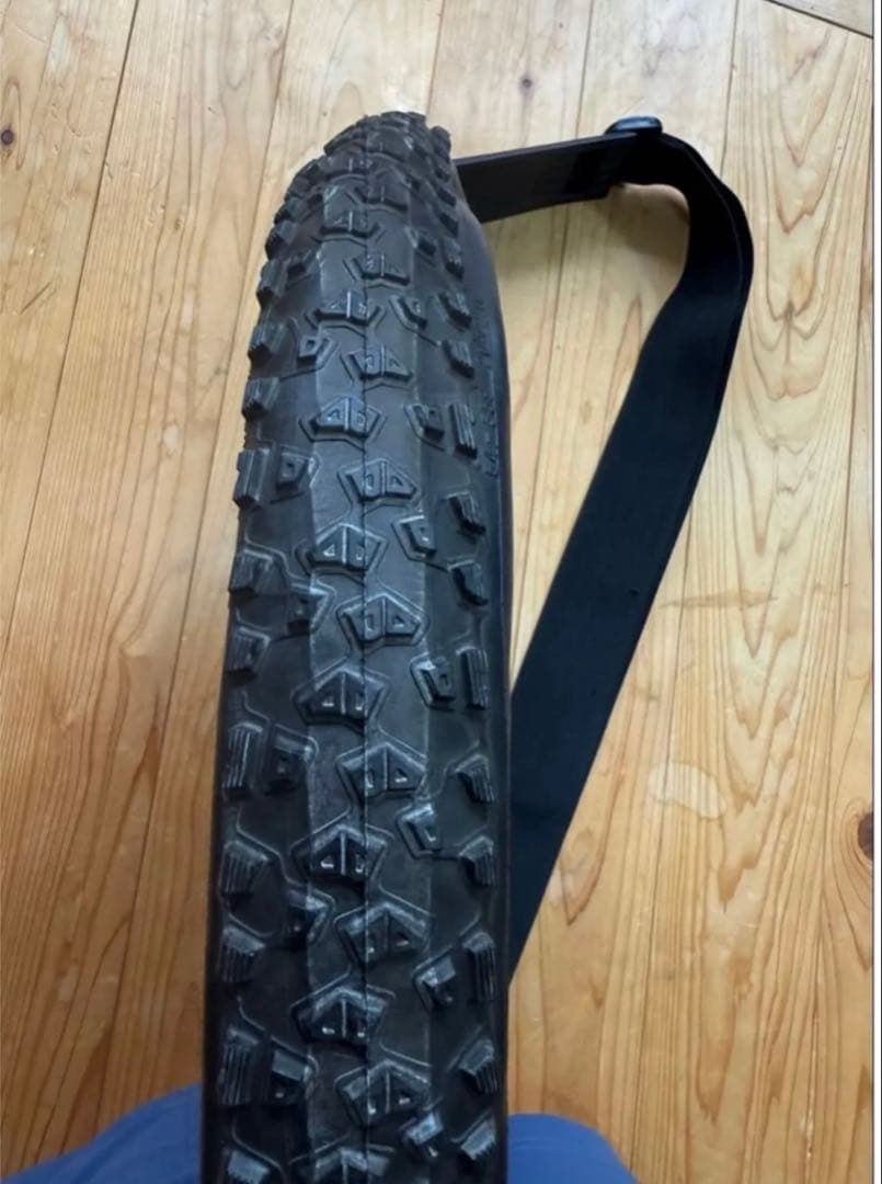 ◯ メッセンジャーバッグ MTBタイヤ 使用シュワルベのバック　リサイクルバック