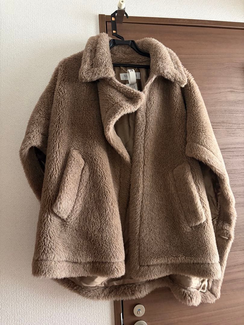 マックスマーラテディベア　ケープポンチョ　サンドベージュ