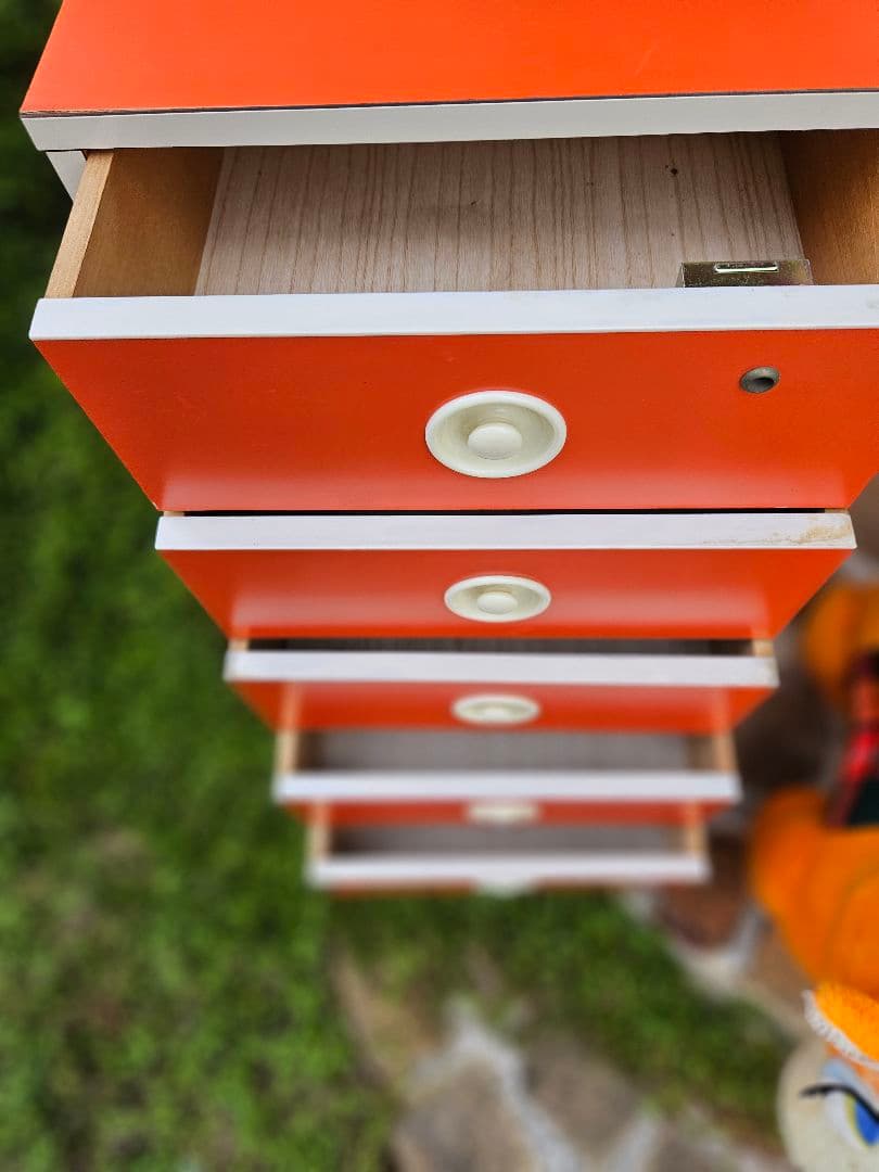 (最終お値下げです)美品　レトロポップ　チェスト　木引だし　収納　昭和レトロ