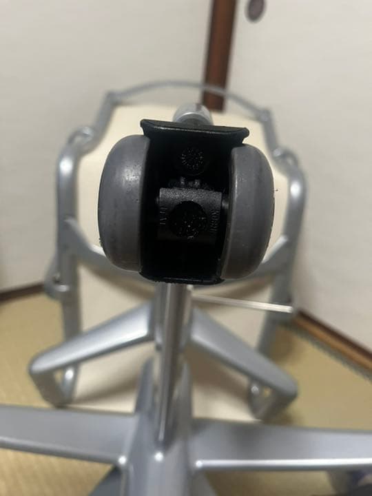 カッシーナ　Alias ローリングフレーム　　　デスクチェア