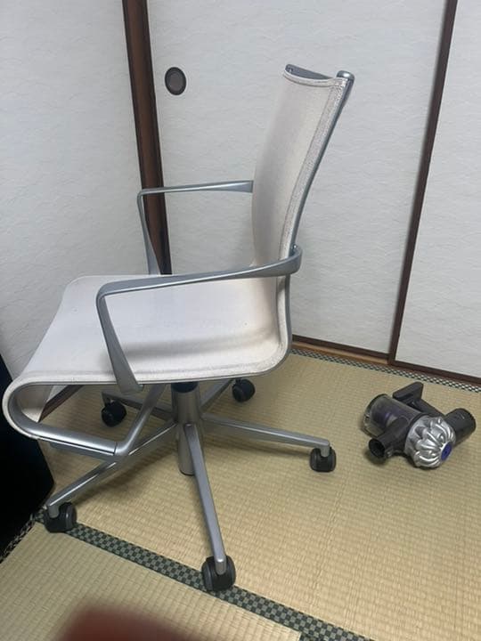 カッシーナ　Alias ローリングフレーム　　　デスクチェア