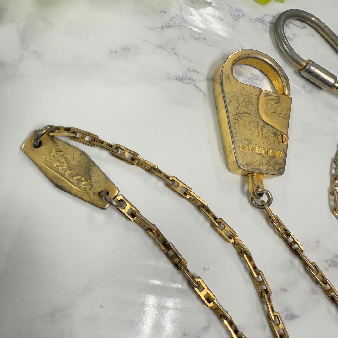 GUCCI グッチ ブランドロゴプレート ウォレットチェーン キーホルダー