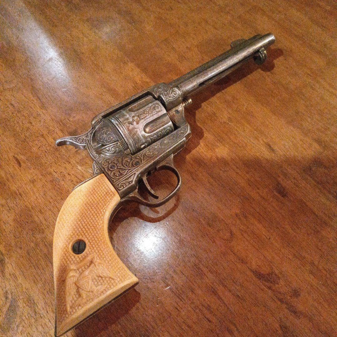 デニックス？　装飾銃　モデルガン　ピースメーカー？　　マカロニウェスタン