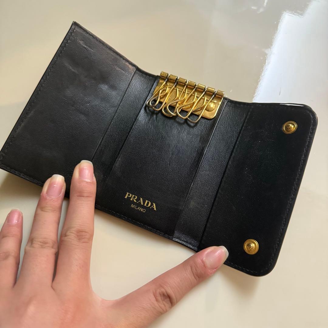 PRADA 黒 レザー キーケース