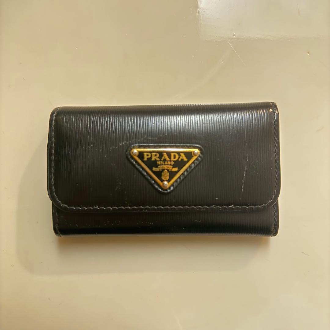 PRADA 黒 レザー キーケース