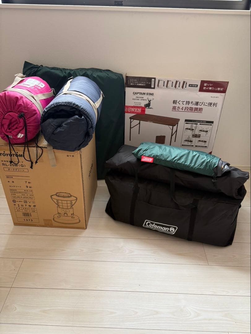 コールマン　Coleman キャンプ用品　防水マット　ストーブ　机　寝袋