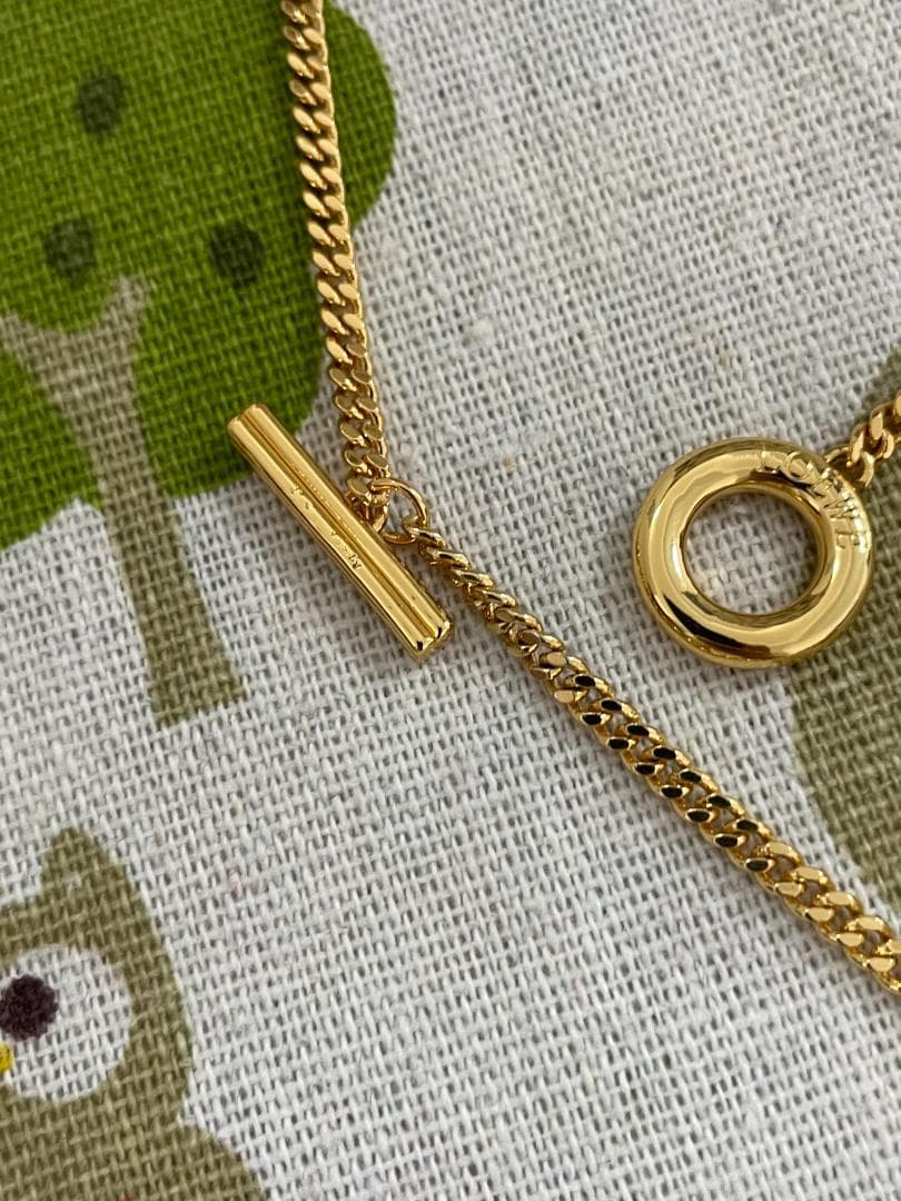 ゴールド/可愛い ロエベ ネックレス LOEWE ロゴ　クリスタル