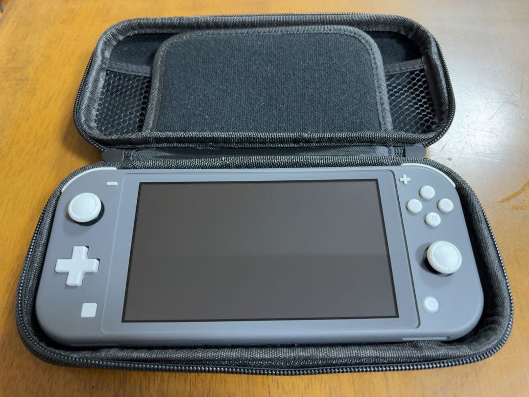 Nintendo Switch Lite グレー 本体 （ケース、充電器付属）