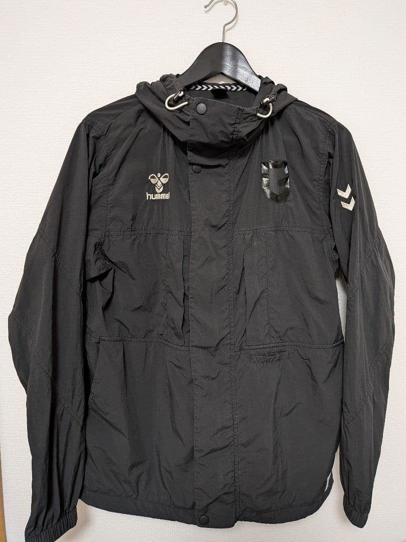 ガンバ大阪　ウィンドブレーカー　レジャージャケット　ヒュンメル　Mサイズ