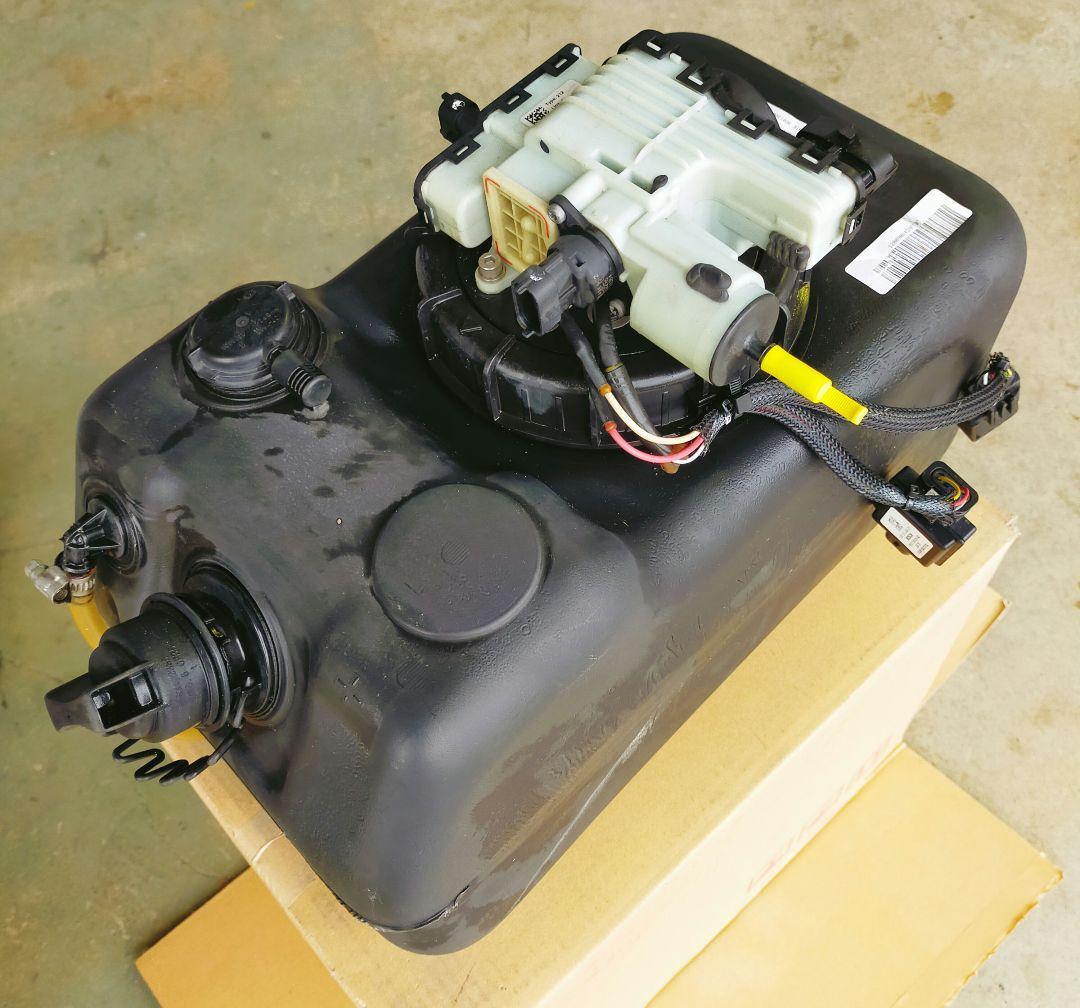 ミツビシキャンター　TPG-FB00 レベルセンサー不良アドブルータンクAssy