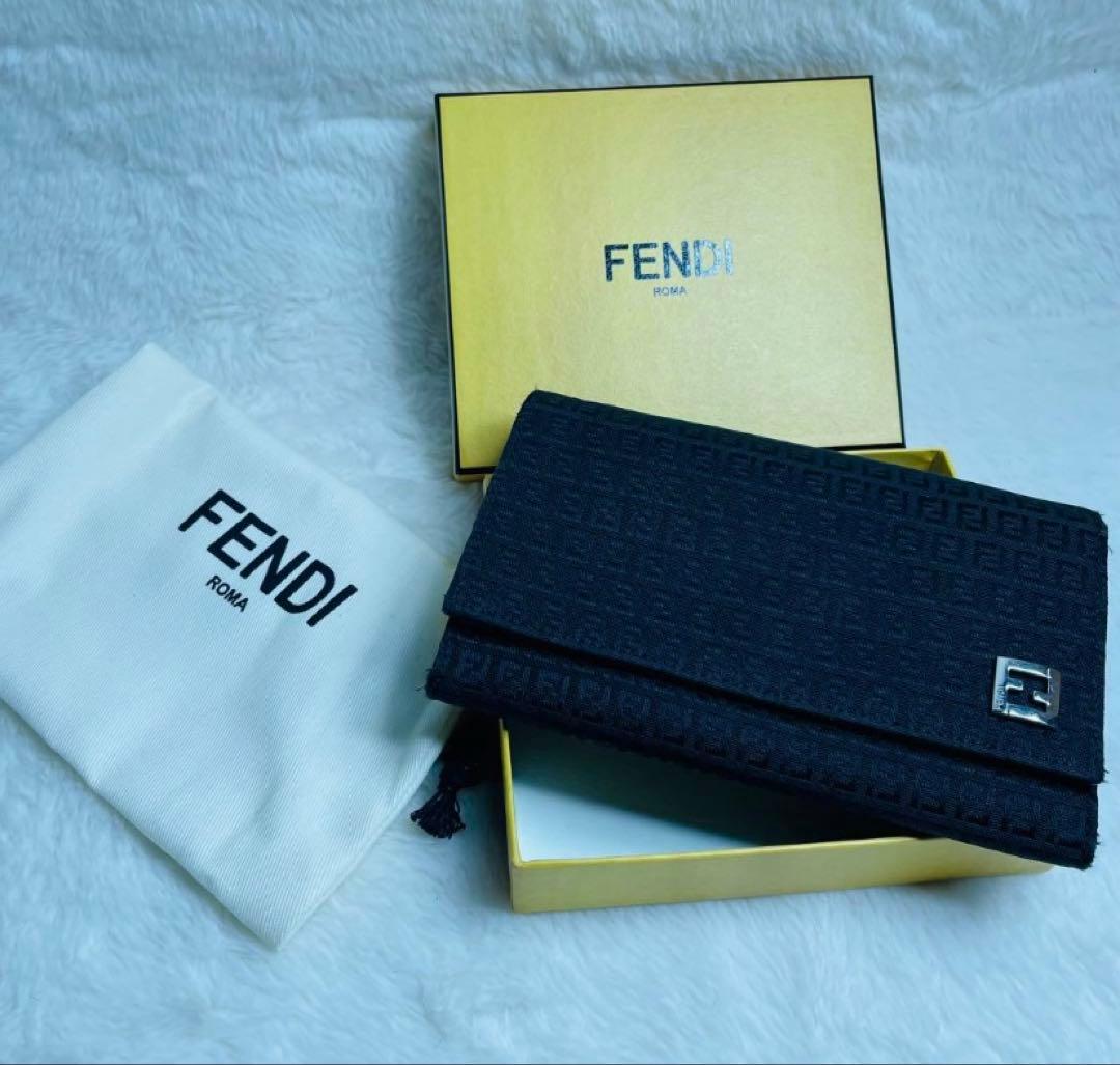 未使用級FENDI 希少デザインフェンディ　ズッカ柄　長財布　ブラック　おしゃれ