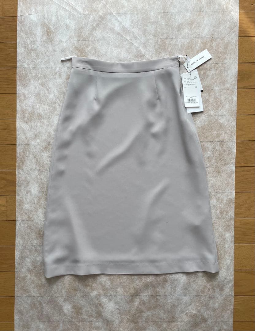 新品　クードシャンス　ノーカラーJKスカート スーツ　グレー系　34