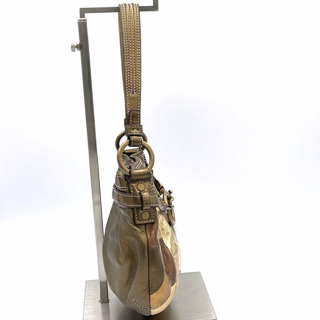 バッグ COACH signature patchwork shoulder bag