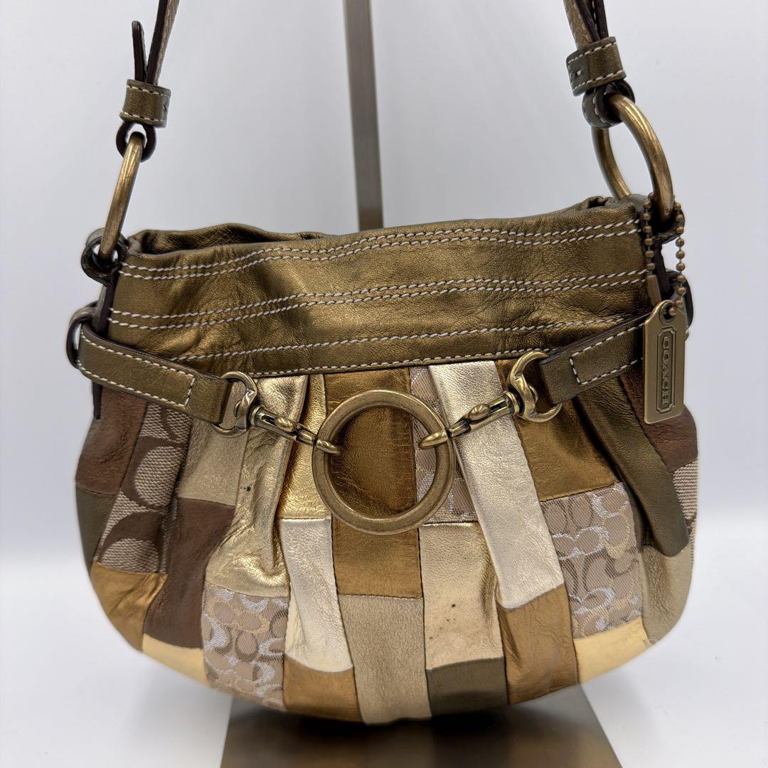 バッグ COACH signature patchwork shoulder bag