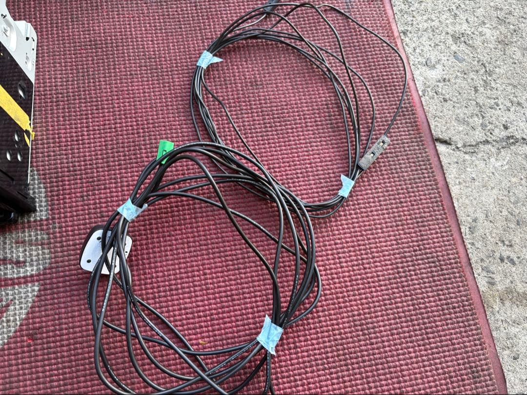 パイオニア　カロッツエリアAVIC-RZ303 カーナビ　地デジ　DVD