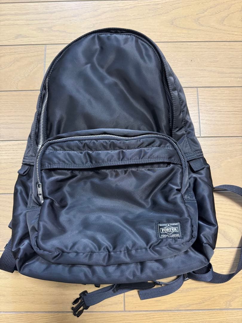 ポーターブラックナイロンバックパック