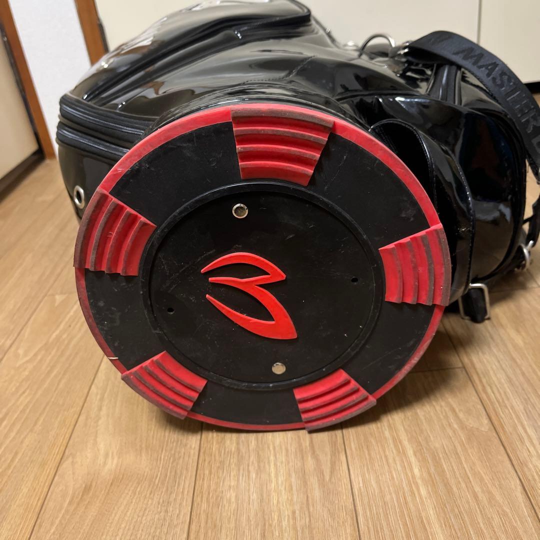 MASTER BUNNY EDITION エナメルゴルフバッグ キャディバック