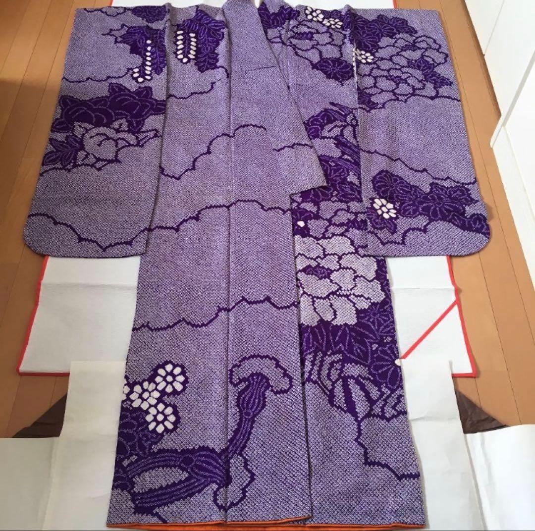着物 総絞り振袖 花柄古典柄 紫 成人式