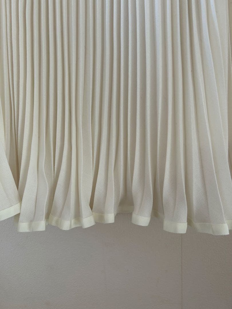 M'S GRACY 白　プリーツスカート
