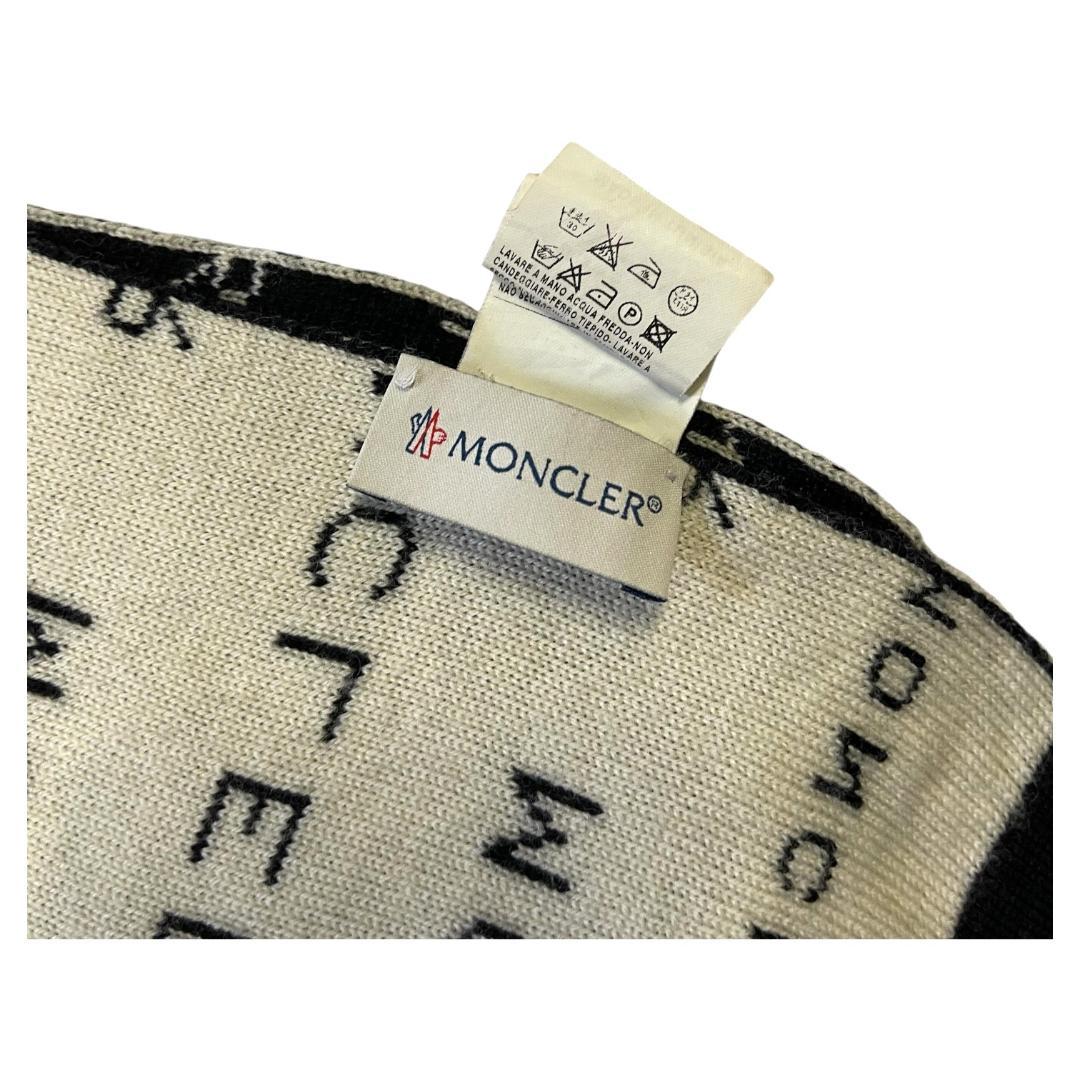MONCLER モンクレール 総柄 PURE NEW WOOL マフラー