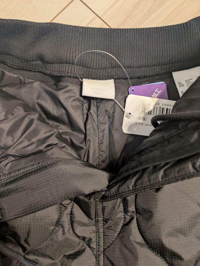 【新品未使用】New Era ブラック キルティングスカート　ゴルフウェア