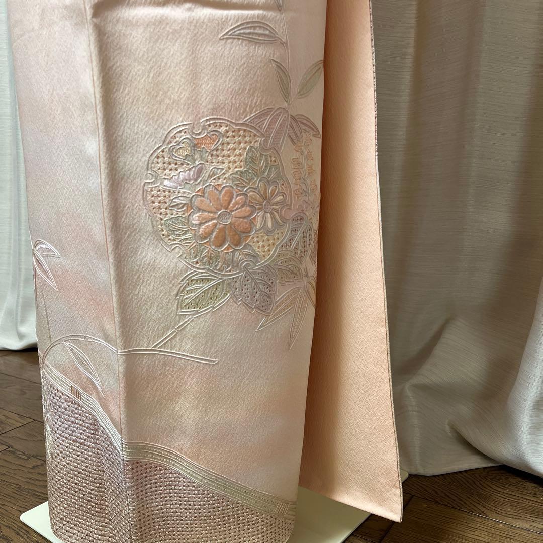 きれいなピンクオレンジの暈し 上質な蘇州刺繍の訪問着【翠山刺繍】