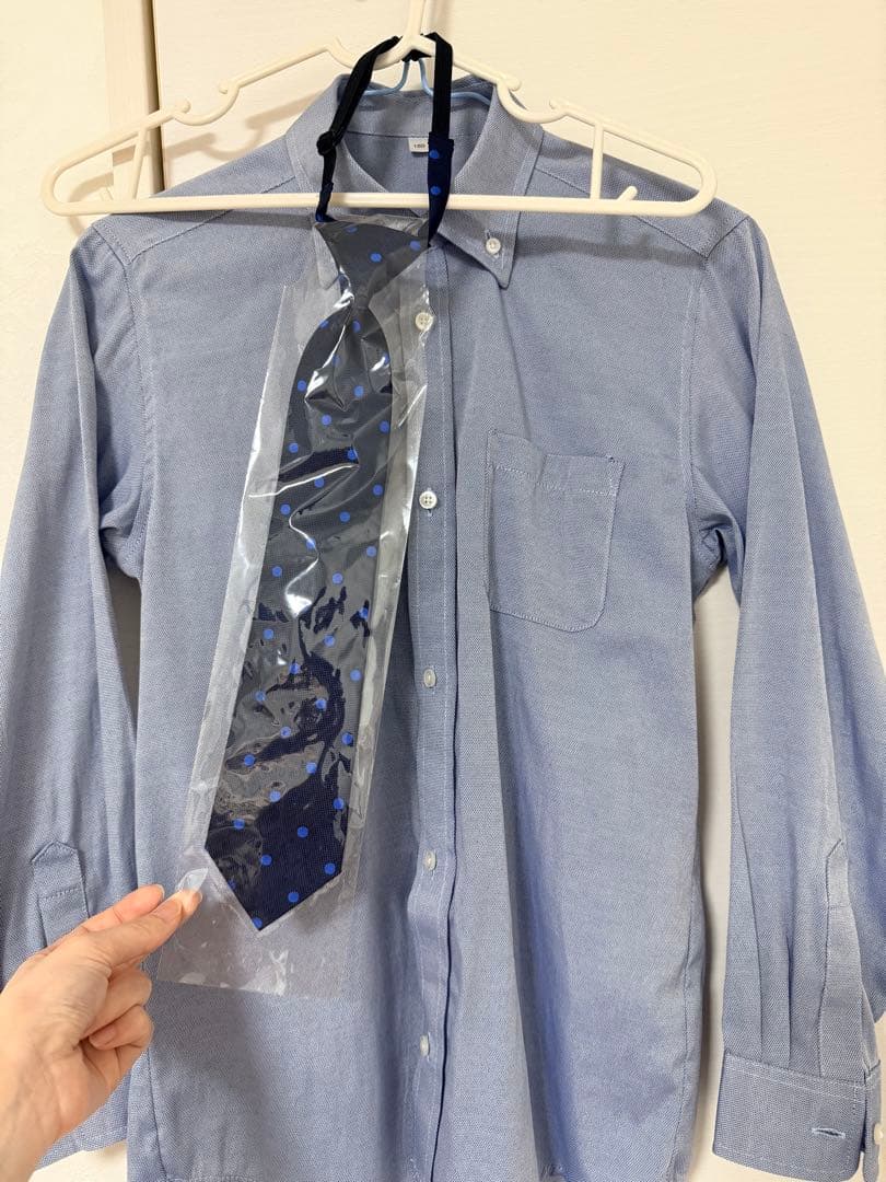 卒業式スーツ　男の子　150センチ　蝶ネクタイ付