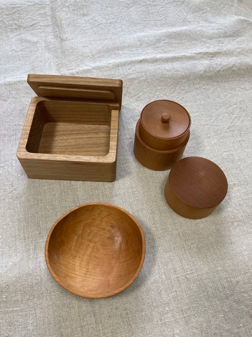 三谷龍二さんのバターケースと茶筒と 小さなお皿