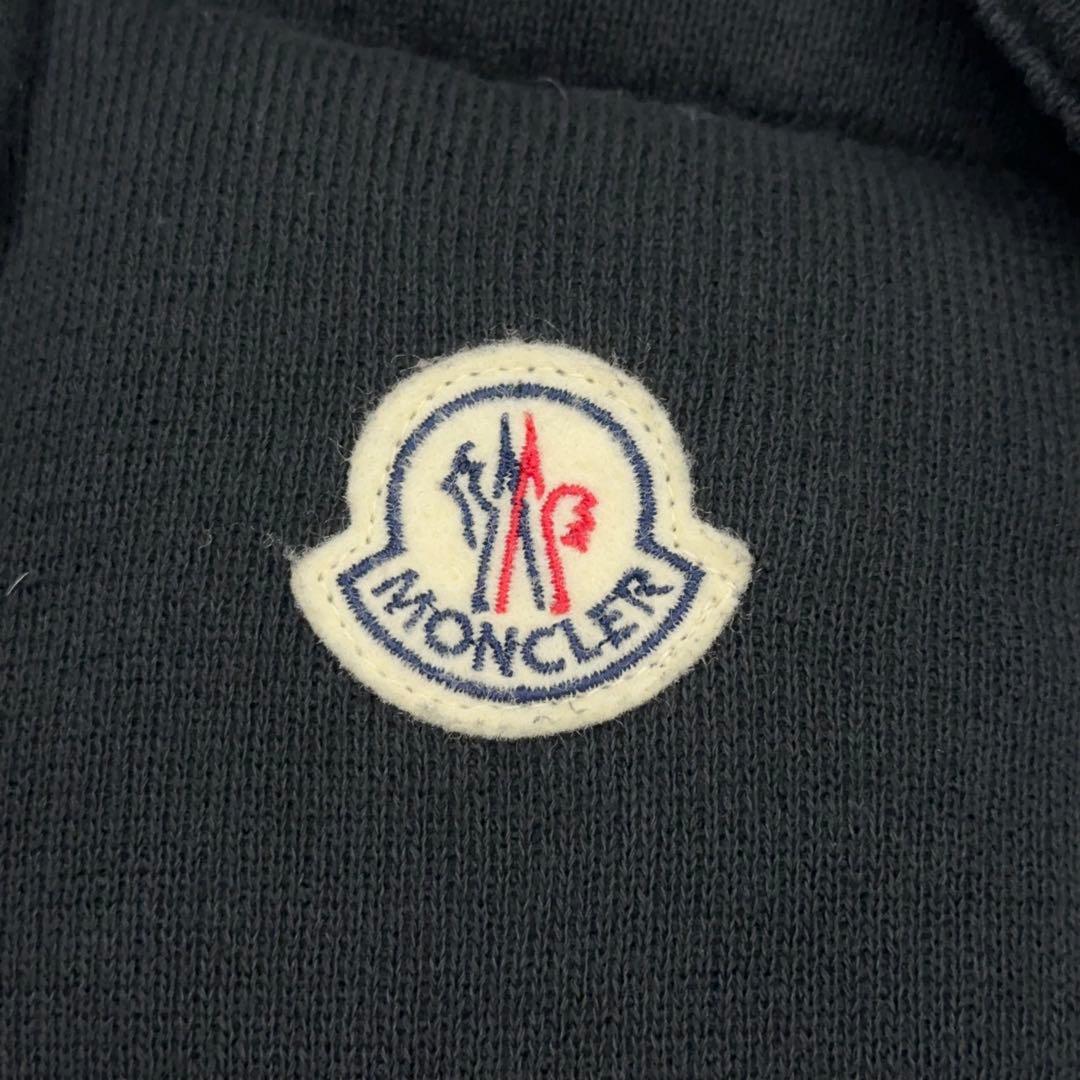 12036【美品・鑑定済み】モンクレール　ダウンベスト　黒　ワンポイント