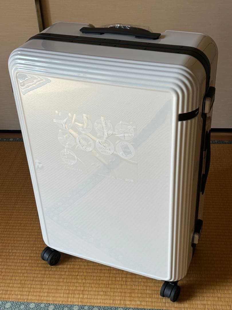 ace.リップルF/スーツケース/4輪/軽量/87L/ホワイト/静音/白/未使用