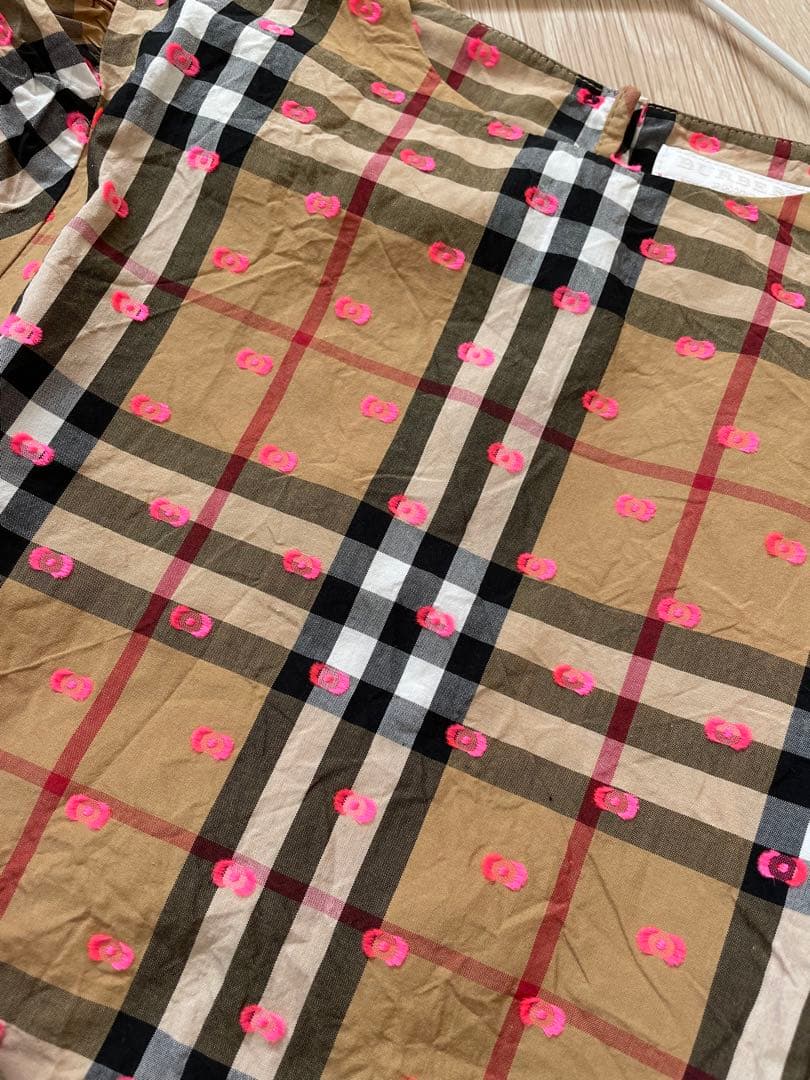 Burberry ワンピース4y=110㎝