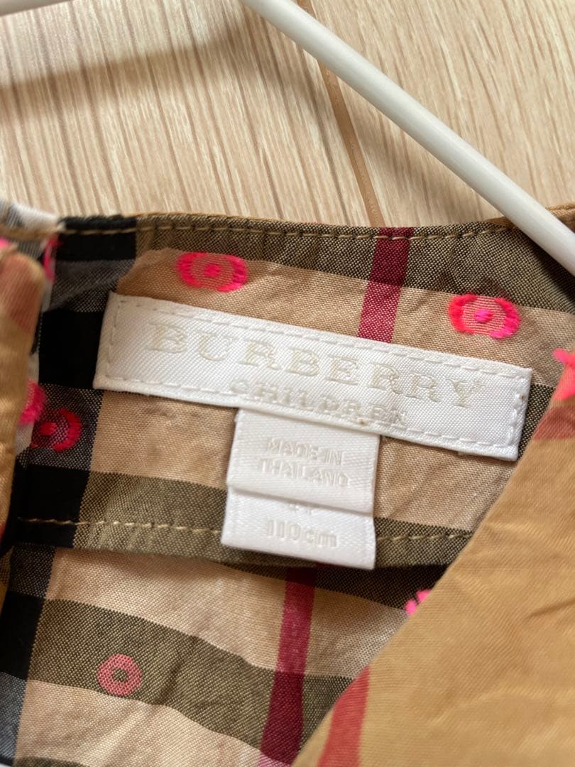 Burberry ワンピース4y=110㎝