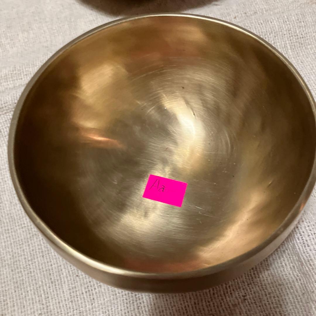 7チャクラ　シンギングボウル7個セット　サンタラトナシャキア氏工房