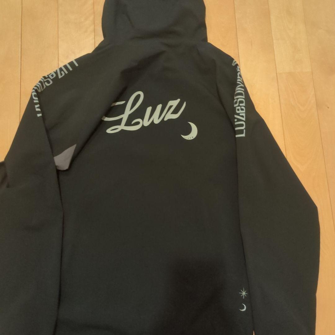 ルースイソンブラピステ・ウィンドブレーカー L 黒/グレー