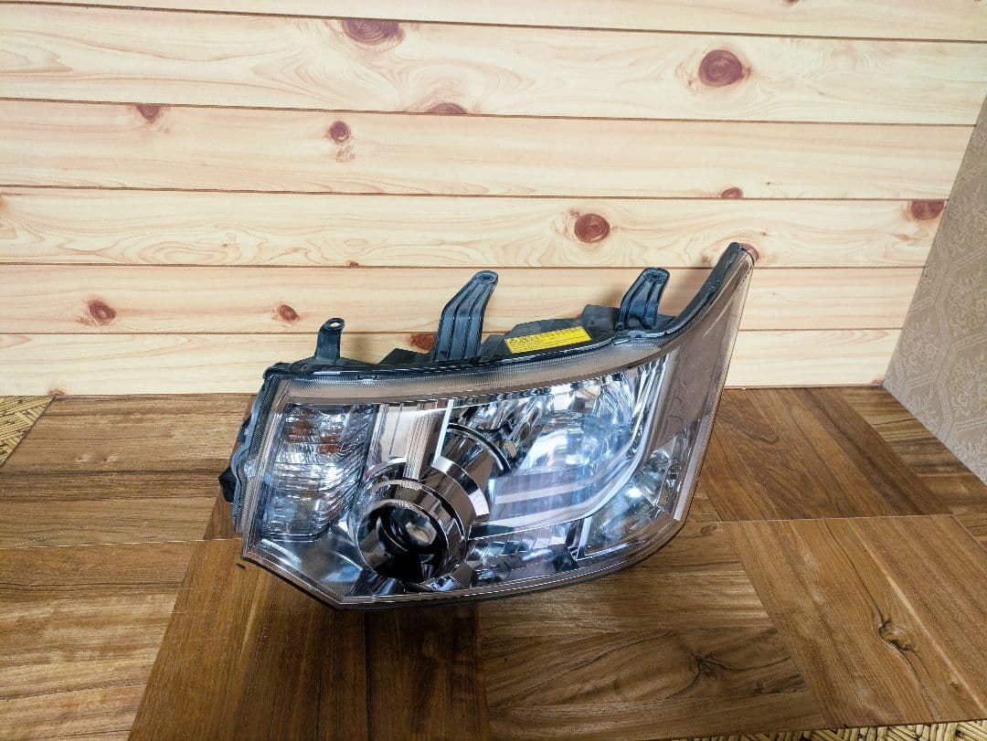 送料込 デリカ D5 ヘッドライト 左右セット HID点灯確認済