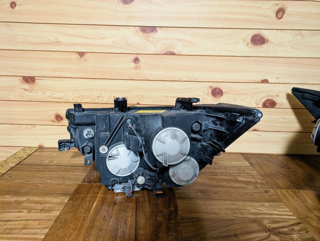 送料込 デリカ D5 ヘッドライト 左右セット HID点灯確認済
