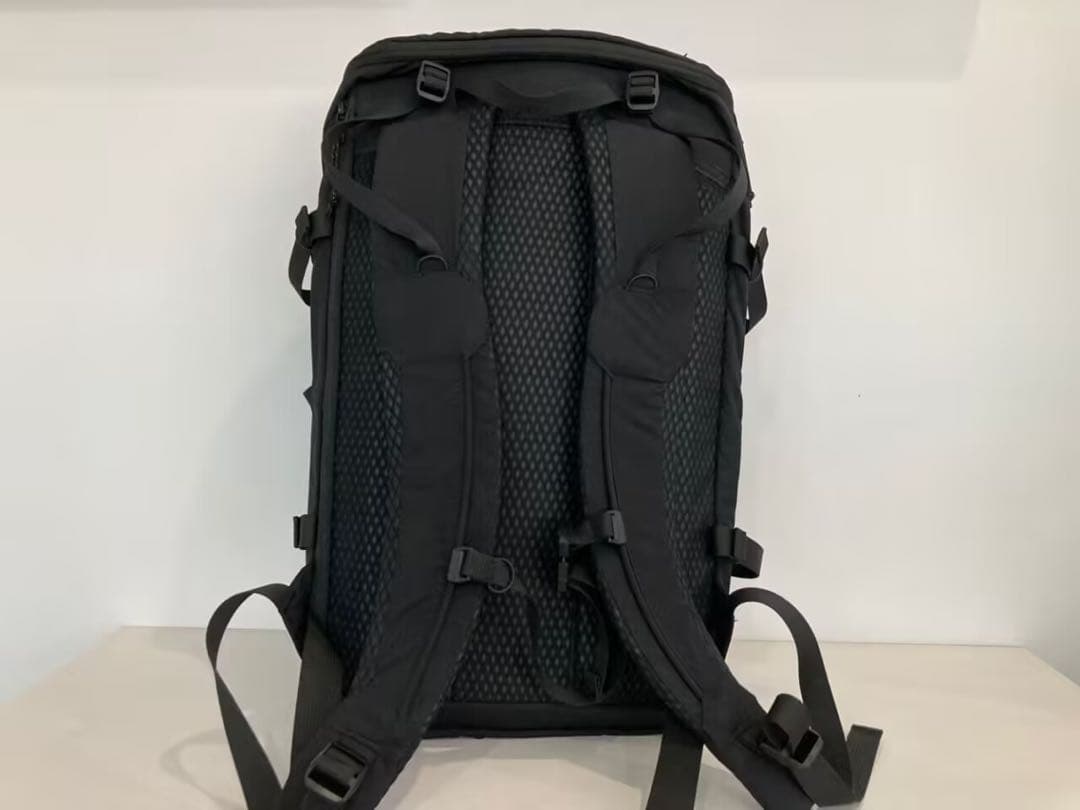 オン スピードパック バックパック リュック On SPEED PACK 30L