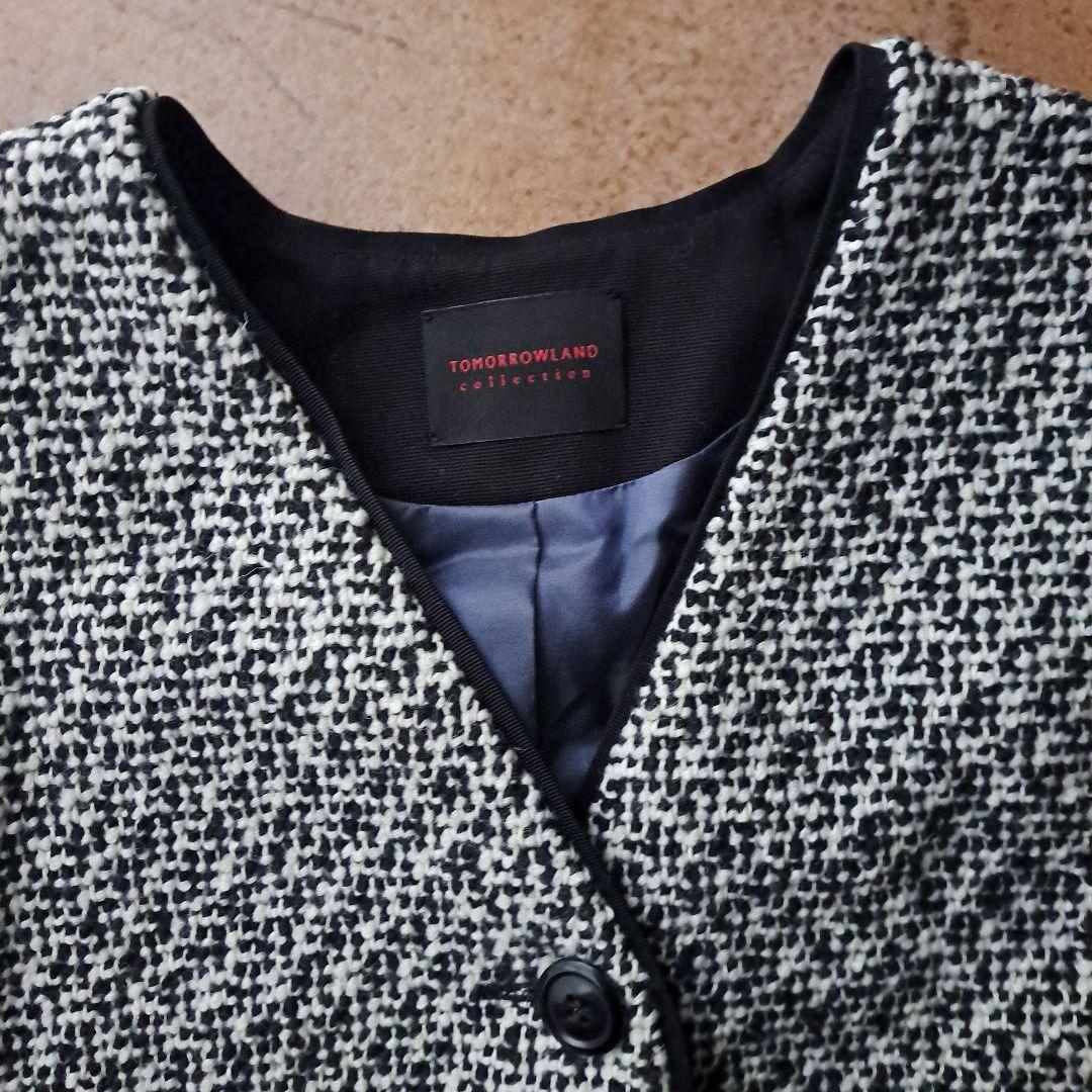 美品　TOMORROWLAND モノトーンロービング ファーペプラムジレ　ベスト