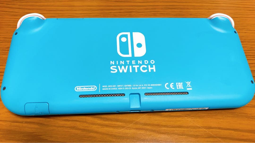 任天堂Switchライト
