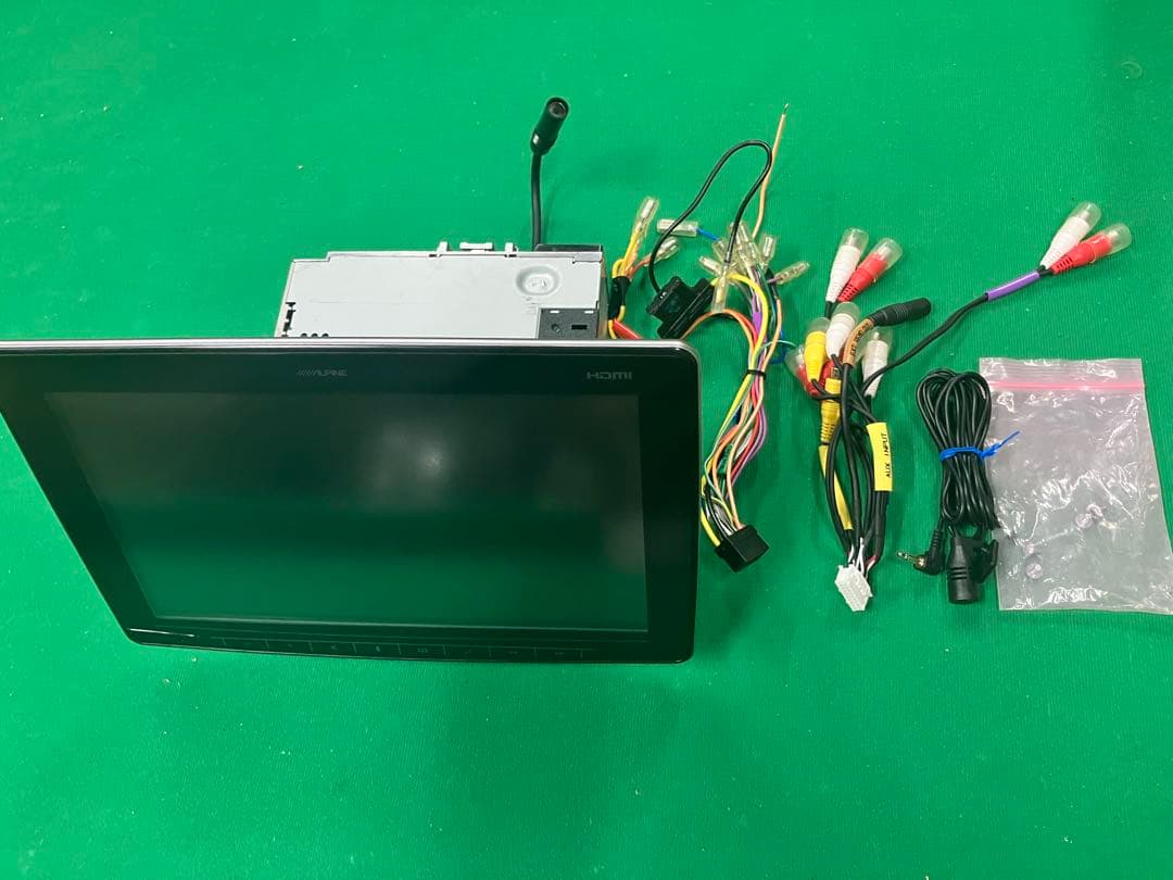 ALPINE 11型 ディスプレイオーディオ DAF11V