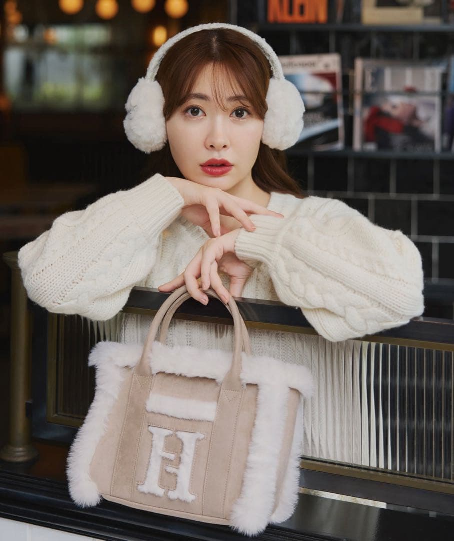 ぽ*む様 Her lip to Cozy Winter Tote Bag