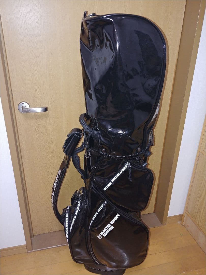 ベッドカバー付き　マスターバニー　スタンドキャディバッグ 4仕切り