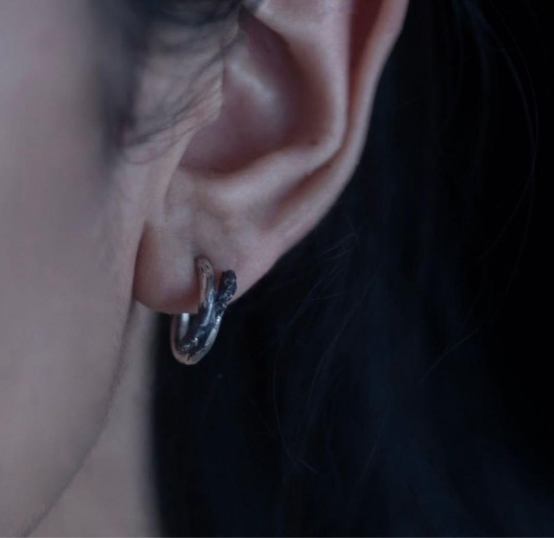 【VAINON】 Destroyed Half Hoop Pierce（両耳用）