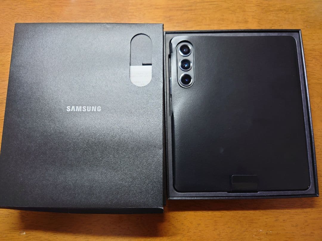 美品 ジャンク Galaxy Z Fold5 SC-55D 512GB