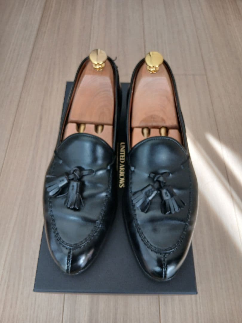 【値下げ】CARMINA 黒 タッセル付きローファー