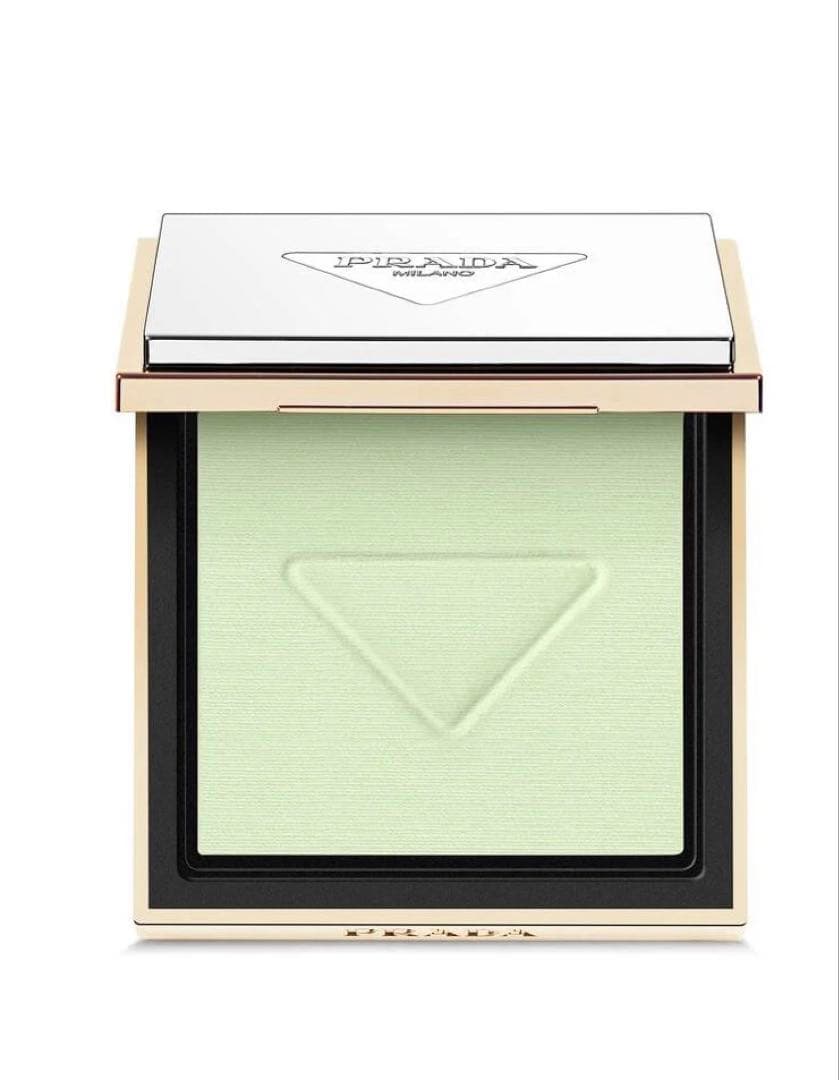 新品！プラダ　PRADA リセット　セッティングパウダー　00 ユニバーサル