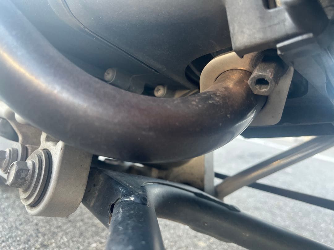 BURIAL カーボンファイバー マフラー