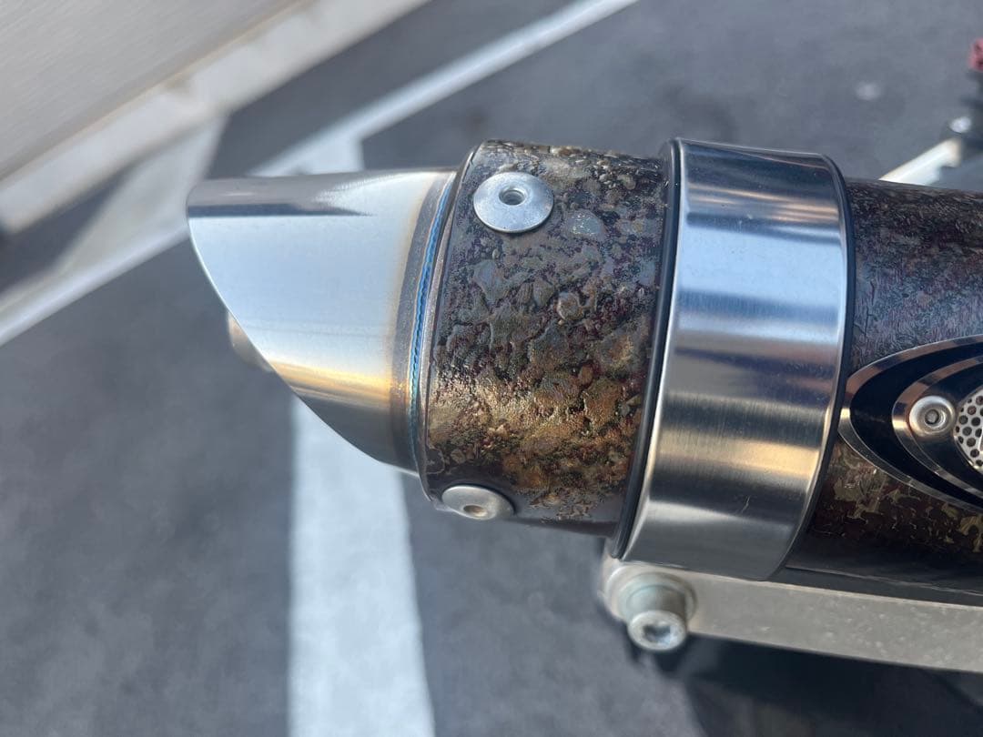 BURIAL カーボンファイバー マフラー