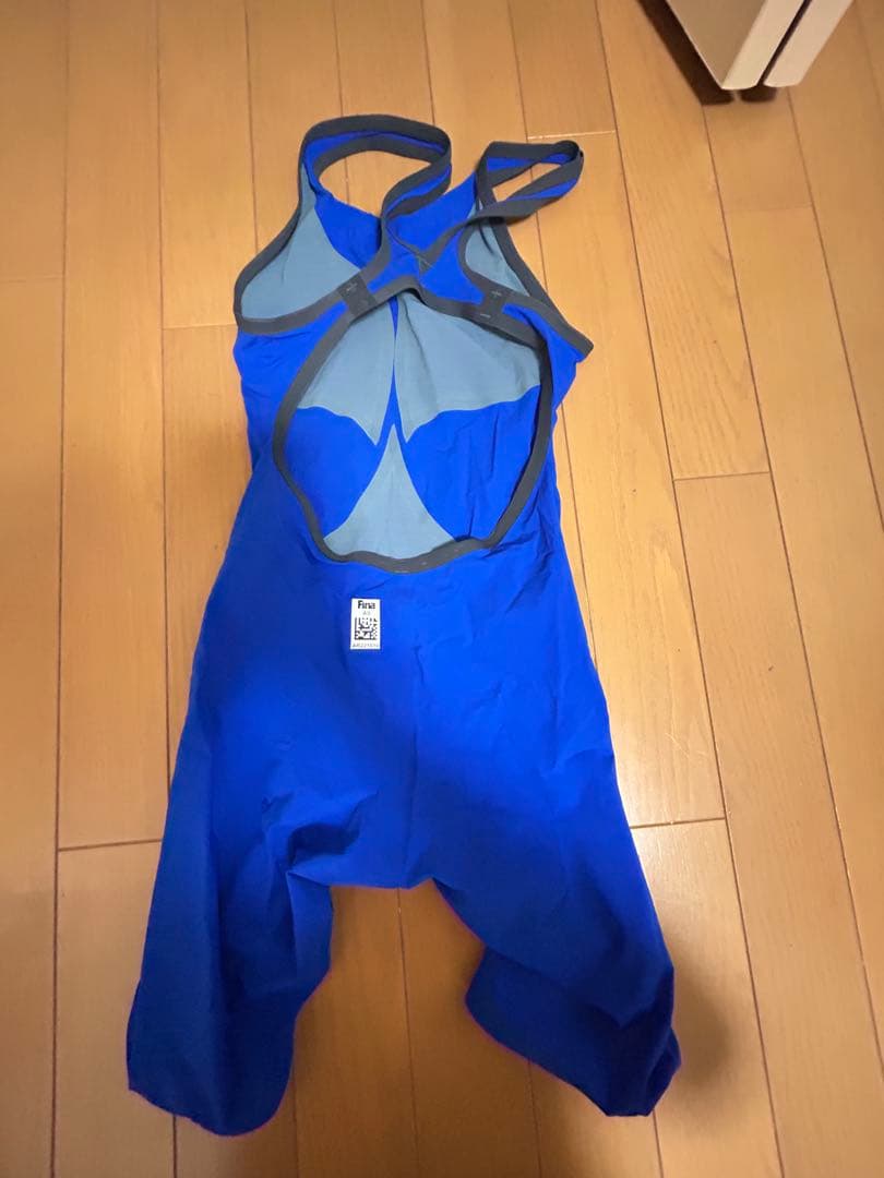 arena 青 水着 F34